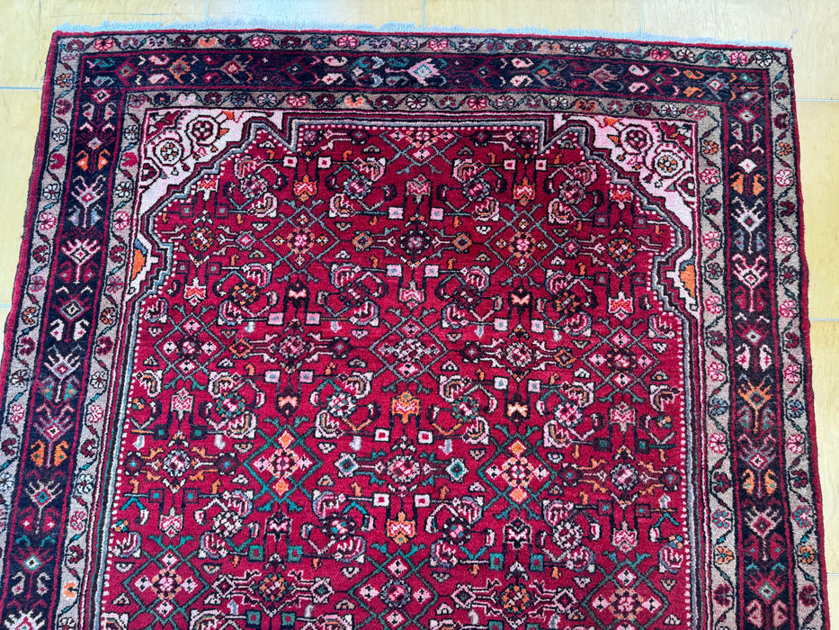 Persian Hand Knotted Hosseinabad Rug Size: 329 x 163cm