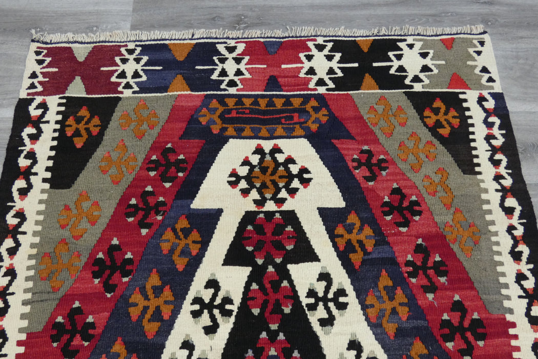 Handmade Fine Turkish Anatolian Kilim Rug Size: 185 x 130cm- Rugs direct 