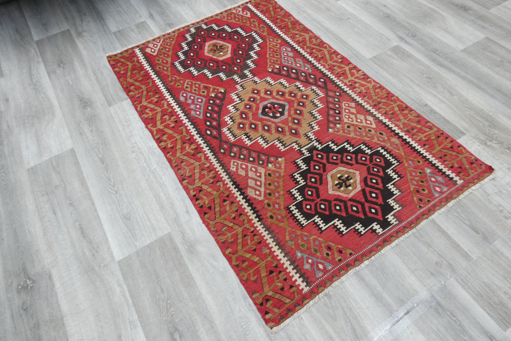 Handmade Fine Turkish Anatolian Kilim Rug Size: 154 x 100cm- Rugs Direct 