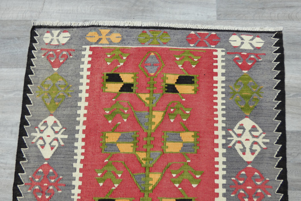 Handmade Fine Turkish Anatolian Kilim Rug Size: 135 x 93cm- Rugs Direct 