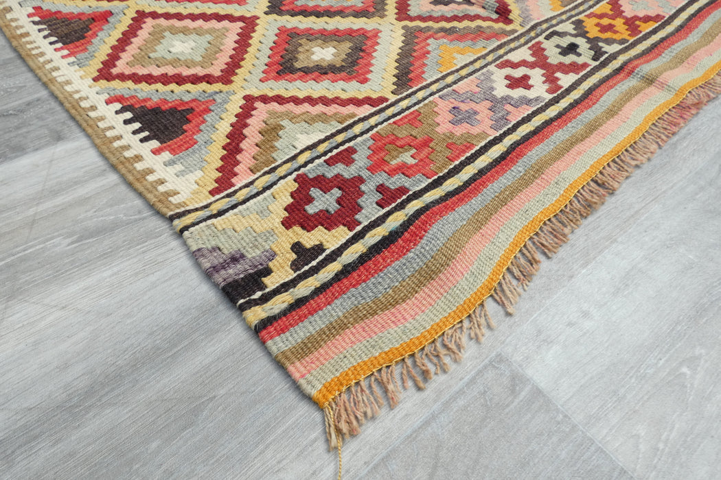 Handmade Fine Turkish Anatolian Kilim Rug Size: 145 x 103cm- Rugs Direct 