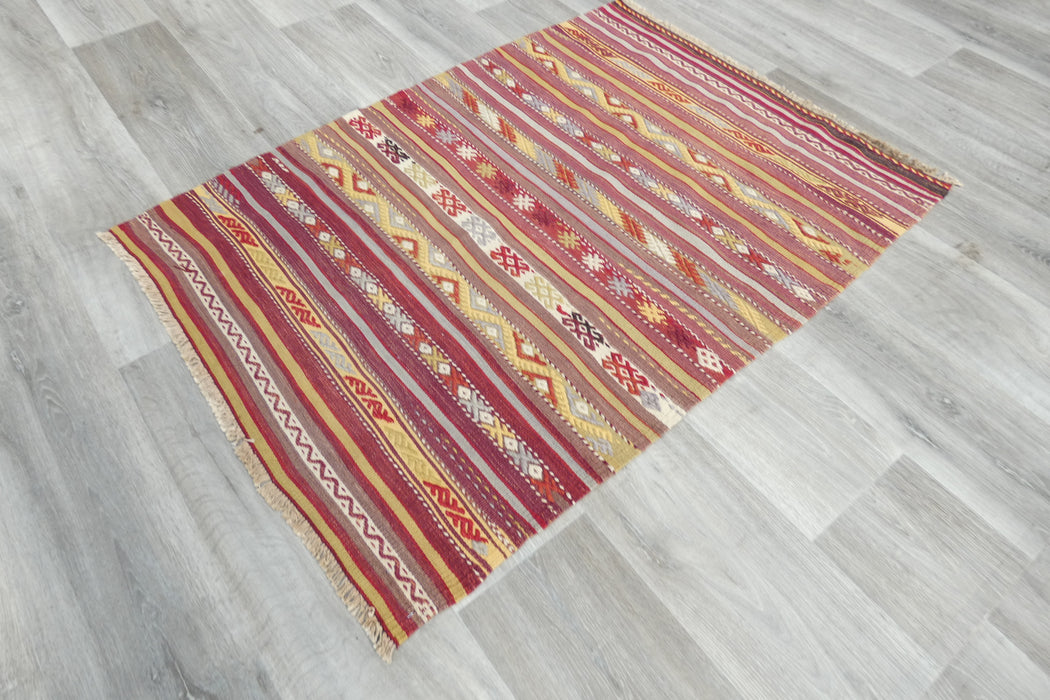 Handmade Fine Turkish Anatolian Kilim Rug Size: 123 x 90cm- Rugs Direct 