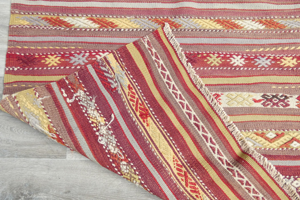 Handmade Fine Turkish Anatolian Kilim Rug Size: 123 x 90cm- Rugs Direct 